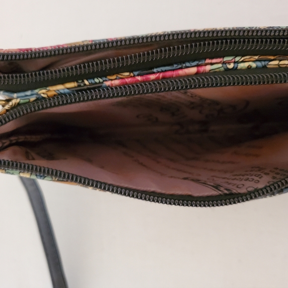 Selling Beautiful Floral Dual Zip Crossbody Purse - Picture 9 of 12